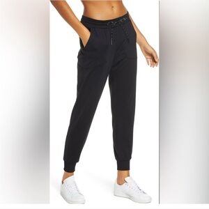 Zella live in pocket gray drawstring joggers size small- worn once!